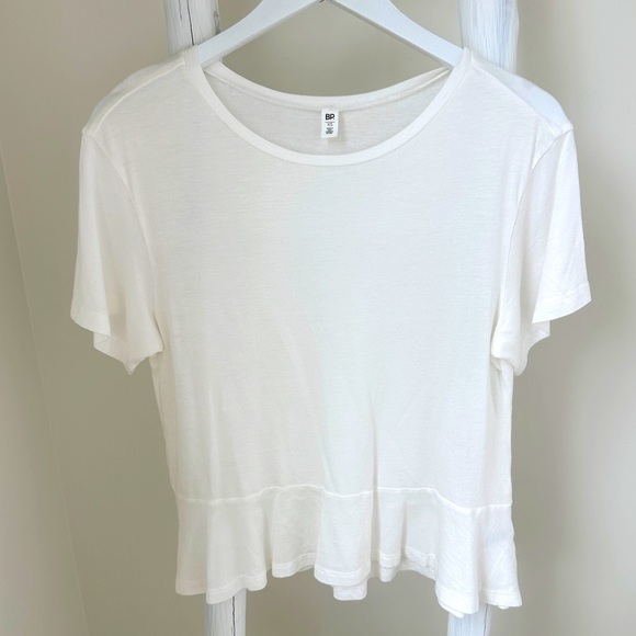 BP Nordstrom XS White Flowy Tee - Picture 1 of 8